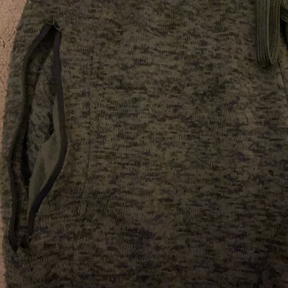 Joggers - Picture 2 of 3